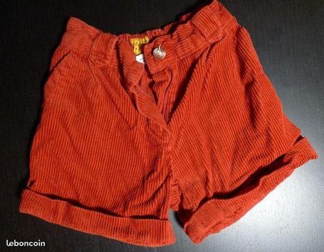 Short Vynil Fraise Taille 3 ans