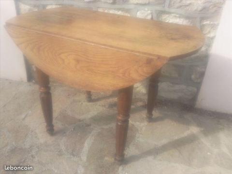 Jolie table en bois ancienne