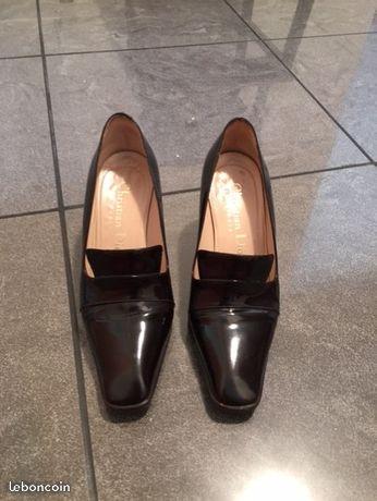 Chaussures marrons cuir Christian Dior