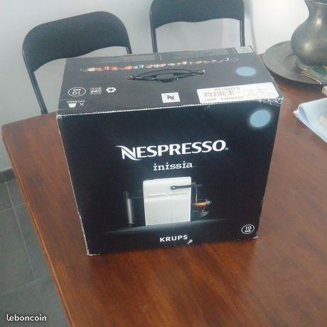Machine à café Krups Nespresso Inissia blanche