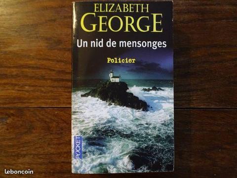 Un nid de mensonges de Elisabeth GEORGE