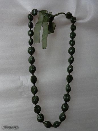 Collier long fantaisie vert olive