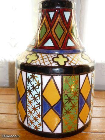 Vase en céramique décorée