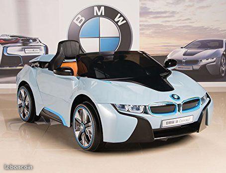 Voiture électrique radiocommandée BMW i8 Concept