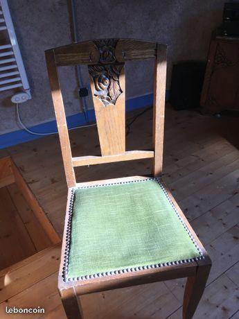 Chaise ancienne en bois dessus velours vert