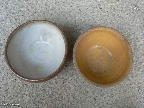 Deux bols anciens terrines en terre cuite