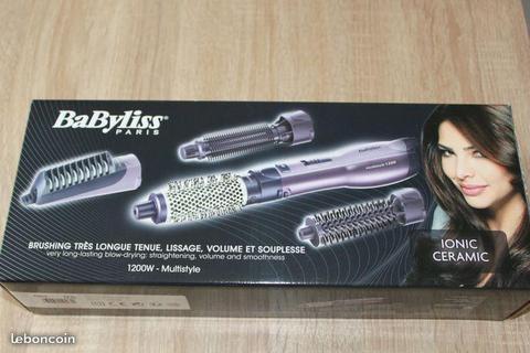 Brosse coiffante lissante NEUVE