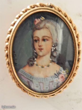 Miniature broche portait de femme ancienne peinte