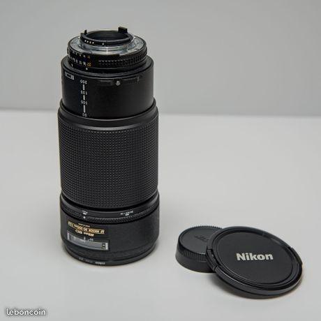 Nikon Nikkor 80-200mm f/2.8D. en très bon état