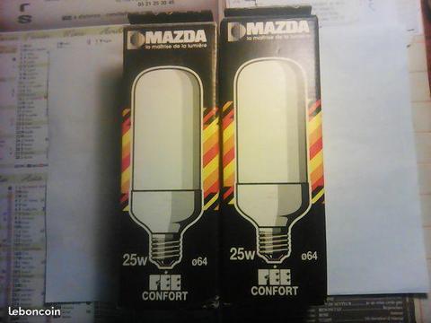 2 lampes économique Mazda neuves