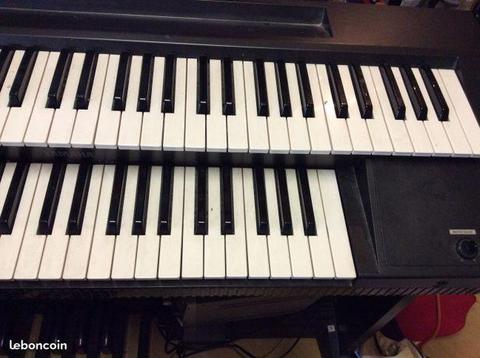 Clavier yamaha electrone me 15 a