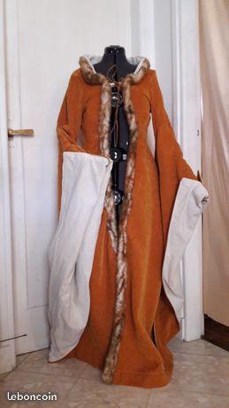 Costume médiéval - manteau