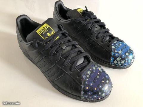 Sneakers ADIDAS - SUPERSTAR noires et fleurs - 44