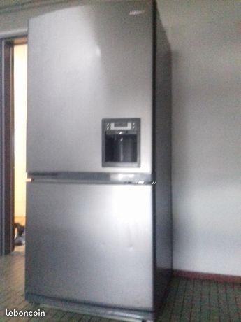 Magnifique réfrigérateur et congélateur Samsung