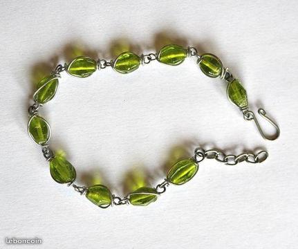Bracelet avec perles vertes