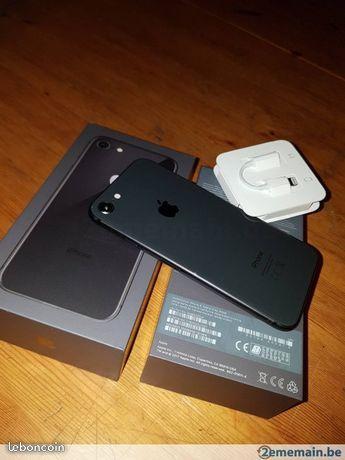 Iphone 8 noir avec boite facture