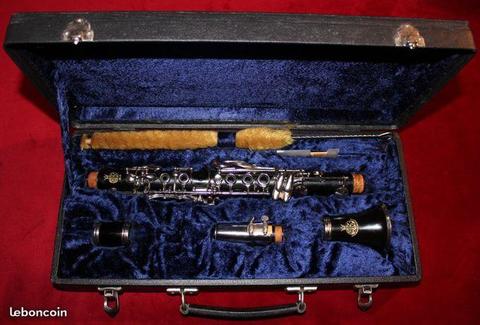 Très belle clarinette mib Amati Kraslice ACL261