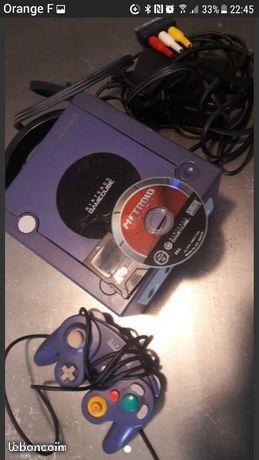 console GameCube + 1 jeu