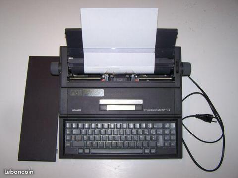 Machine à écrire Olivetti (pupuce33)