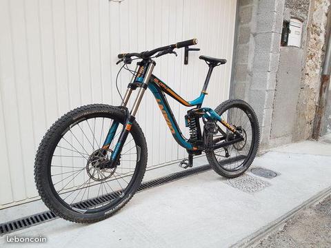 VTT DH GIANT GLORY 2015 taille L