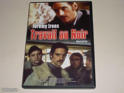 TRAVAIL AU NOIR (*JERZY SKOLIMOWSKI*) Jeremy IRONS