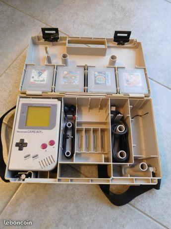 Nintendo Gameboy + 12 jeux et accessoires