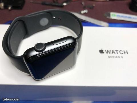 MONTRE APPLE WATCH 3 42mm ALUMINIUM