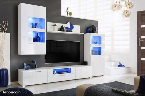 Modèle CLEAR Salon TV LED pour votre TV Hifi Ampli