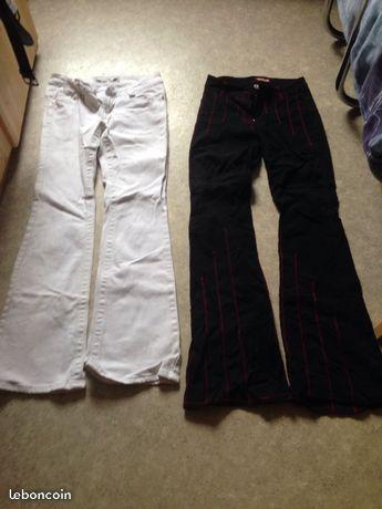 Pantalon jeans blanc et toile noir et rouge
