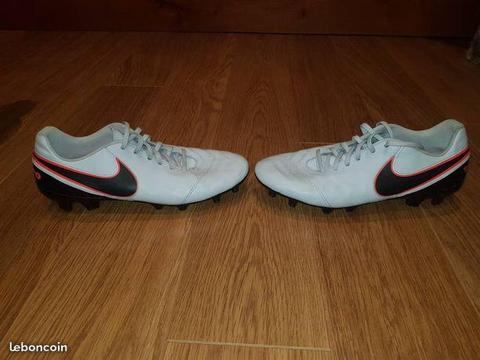 crampon Nike 44