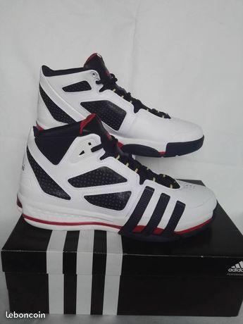 baskets Adidas 47