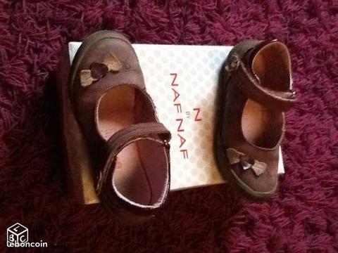 Chaussures Babies Naf Naf 28 à scratch