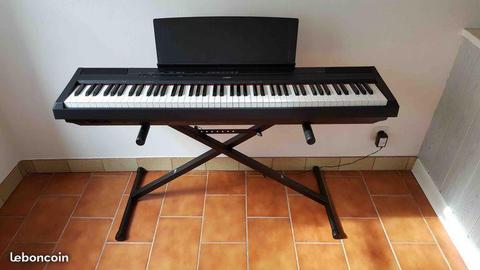 Piano numérique Yamaha P115 noir