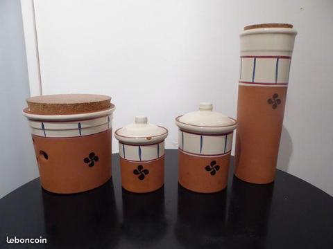 Pots de cuisine argiles style Basque