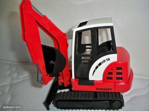 MINI EXCAVATEUR Schaeff HR16 BRUDER JAMAIS UTILISE