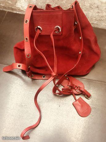 Sac Vanessa Bruno en cuir (daim) rouge