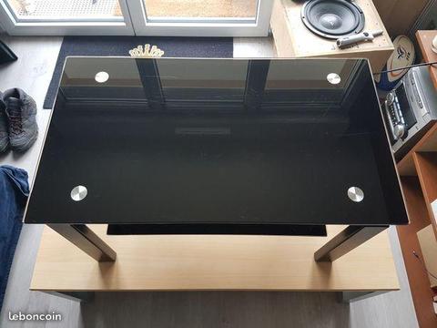 Table basse en verre noir