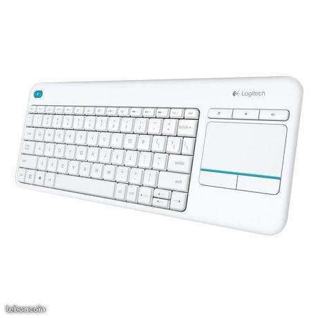 Clavier Logitech K400 plus compatible TV neuf