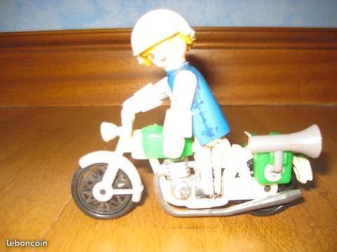 Policier motorisé Playmobil