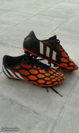 Chaussures de foot adidas taille 3