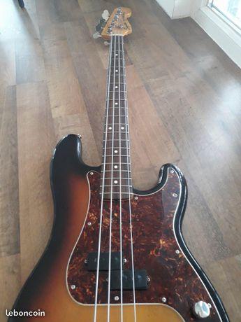 Fender Squier Precision Bass 1984 serie JV