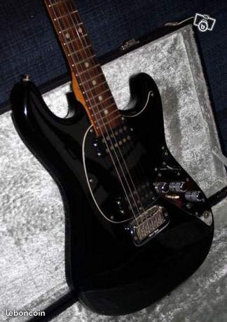 Guitare electrique MUSICMAN SABRE II 2 Leo Fender