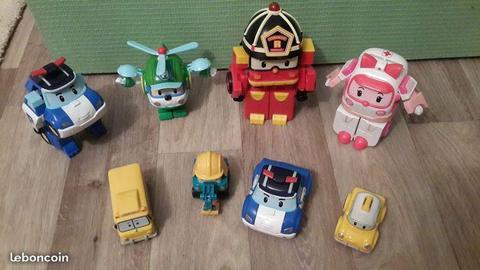 Robocar Poli Véhicule Transformables et Miniatures