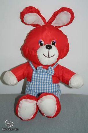 Peluche Lapin rouge
