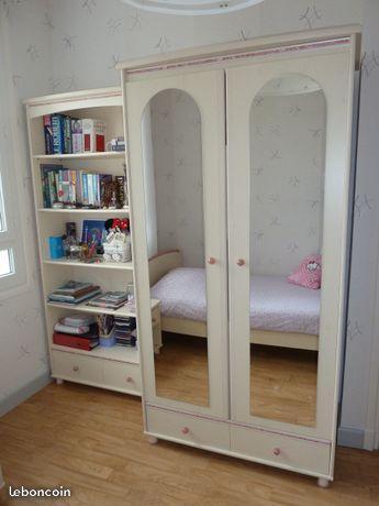 Lit + chevet + armoire + bibliotheque + bureau