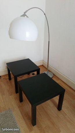 Lampe a pied +table+chaise