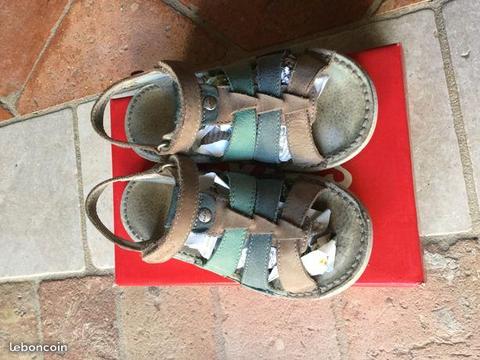Sandalettes Kickers Wadislas garçon 30