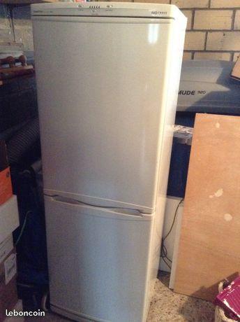 Réfrigérateur congélateur de marque Golstar