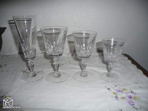 Service de 48 verres Cristal ST Lambert A