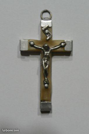 Crucifix pour chapelet